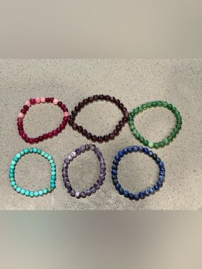6x Natural Gemstone Crystal stretch bracelets
